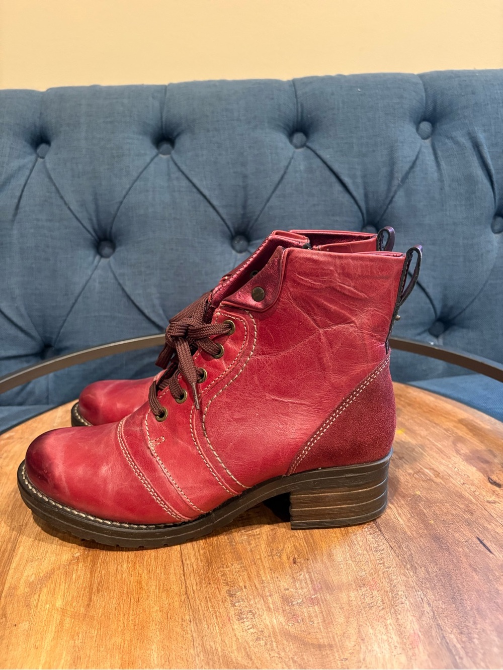 Couture Dromedaris Women's Red Leather Ankle Boots
